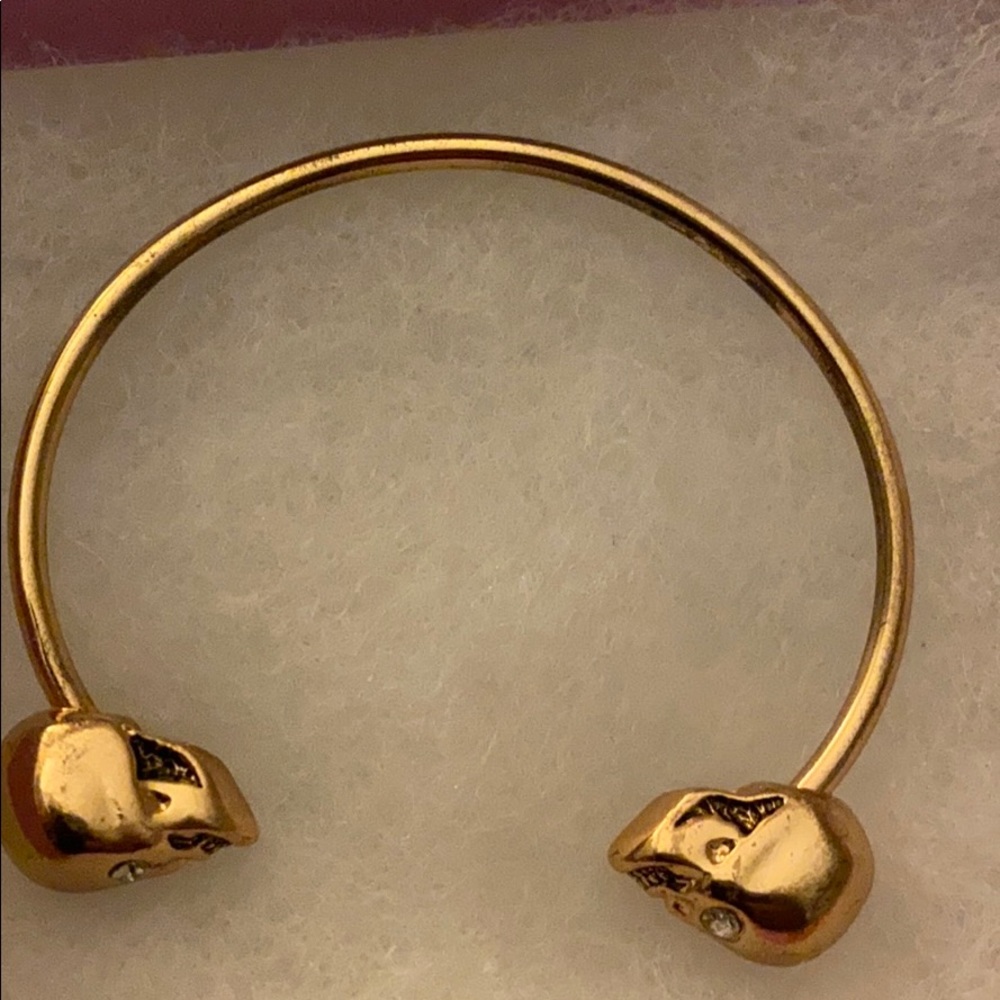 Skull bangle